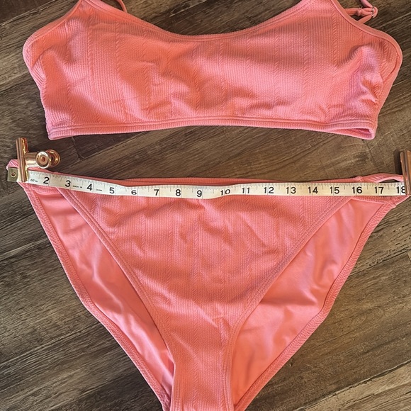 Pink Bikini Set - Picture 3 of 5